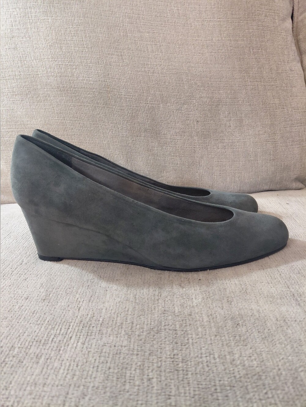 Stuart Weitzman Gray Suede Wedges Women's Size 11 - Picture 5 of 13